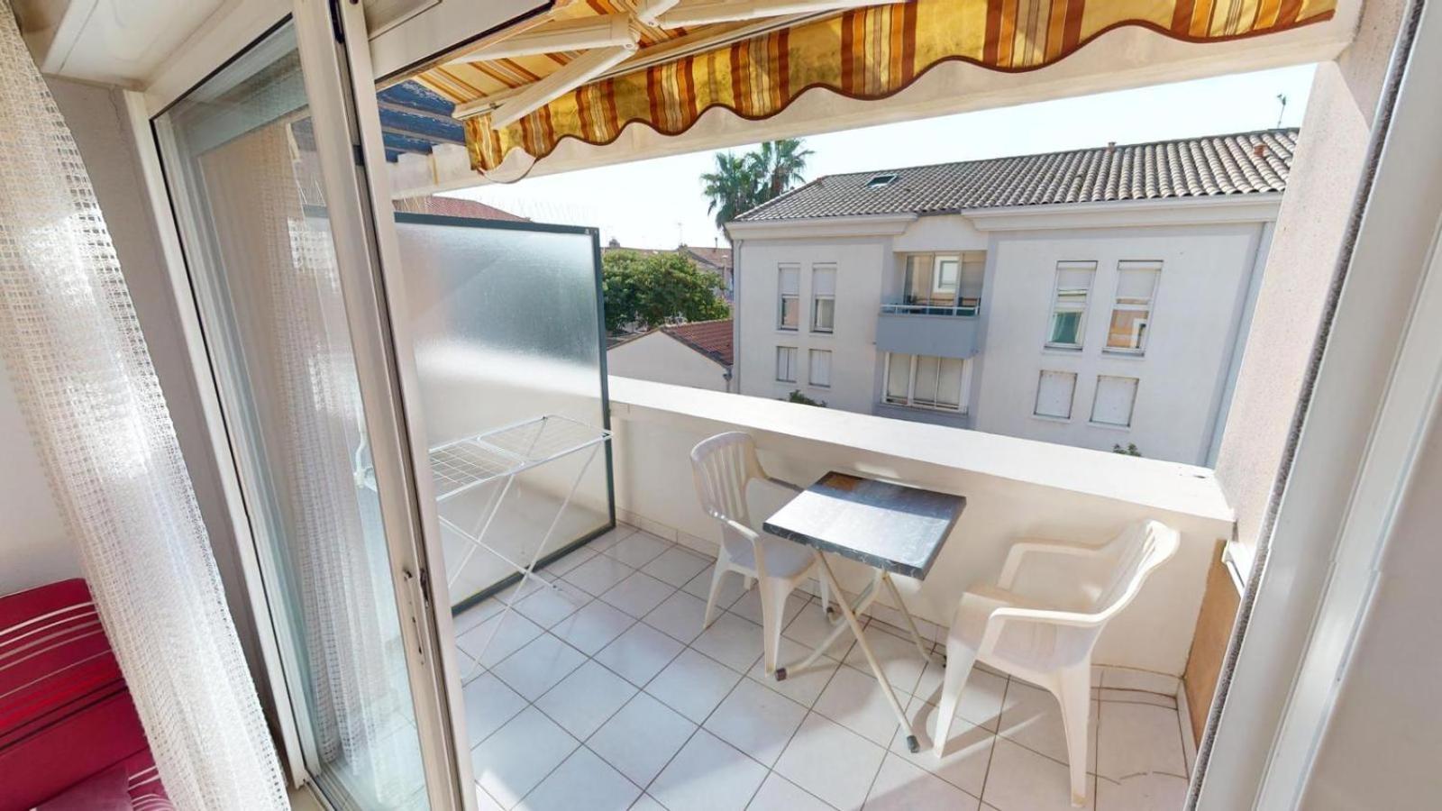 T2 Clim Avec Terrasse Et Place De Parking Privative 巴拉吕克莱班 外观 照片